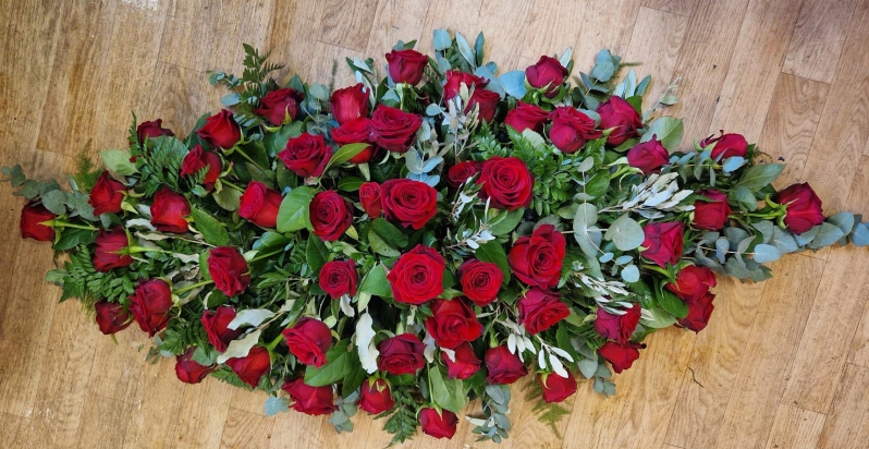 Red rose coffin spray