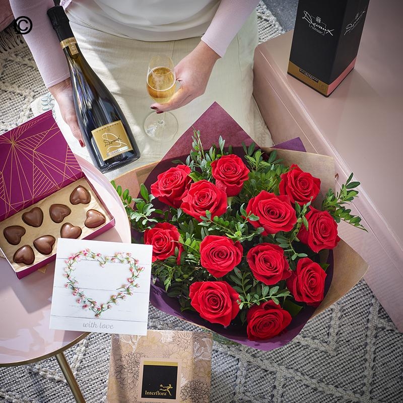 12 Red Rose Gift Set 3 buy online or call 01978 357356