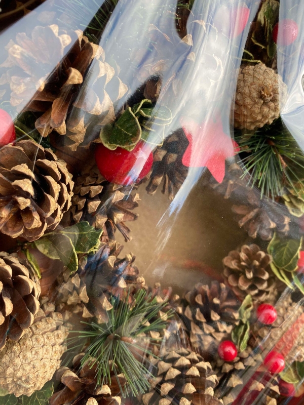 Berry Xmas Wooden Wreath