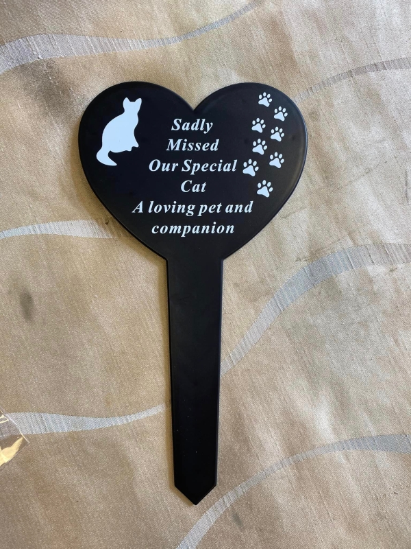 Pet Memorial Heart Picks