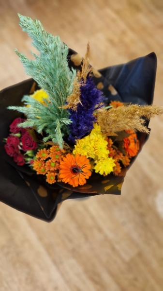 Spooky Halloween season bouquet