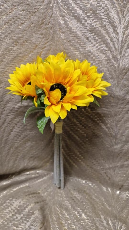 Sunflower silk bunch