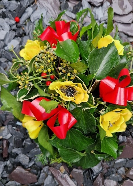 Traditional Grave Posy arrangement