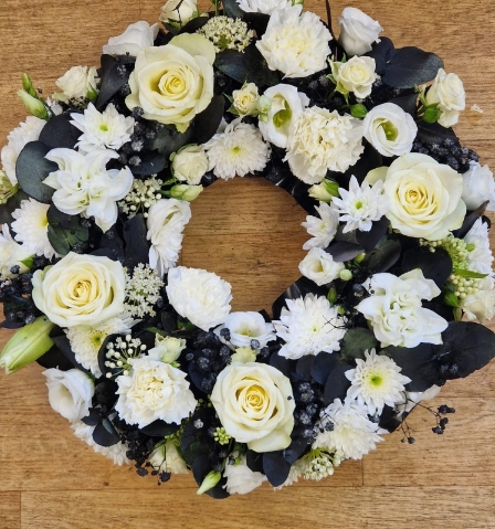 Loose Wreath