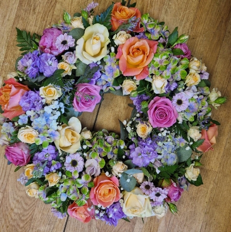 Loose Wreath