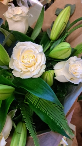 White Rose & Lily